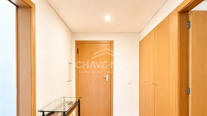 Apartamento T4 Totalmente Renovado em Canidelo - 3