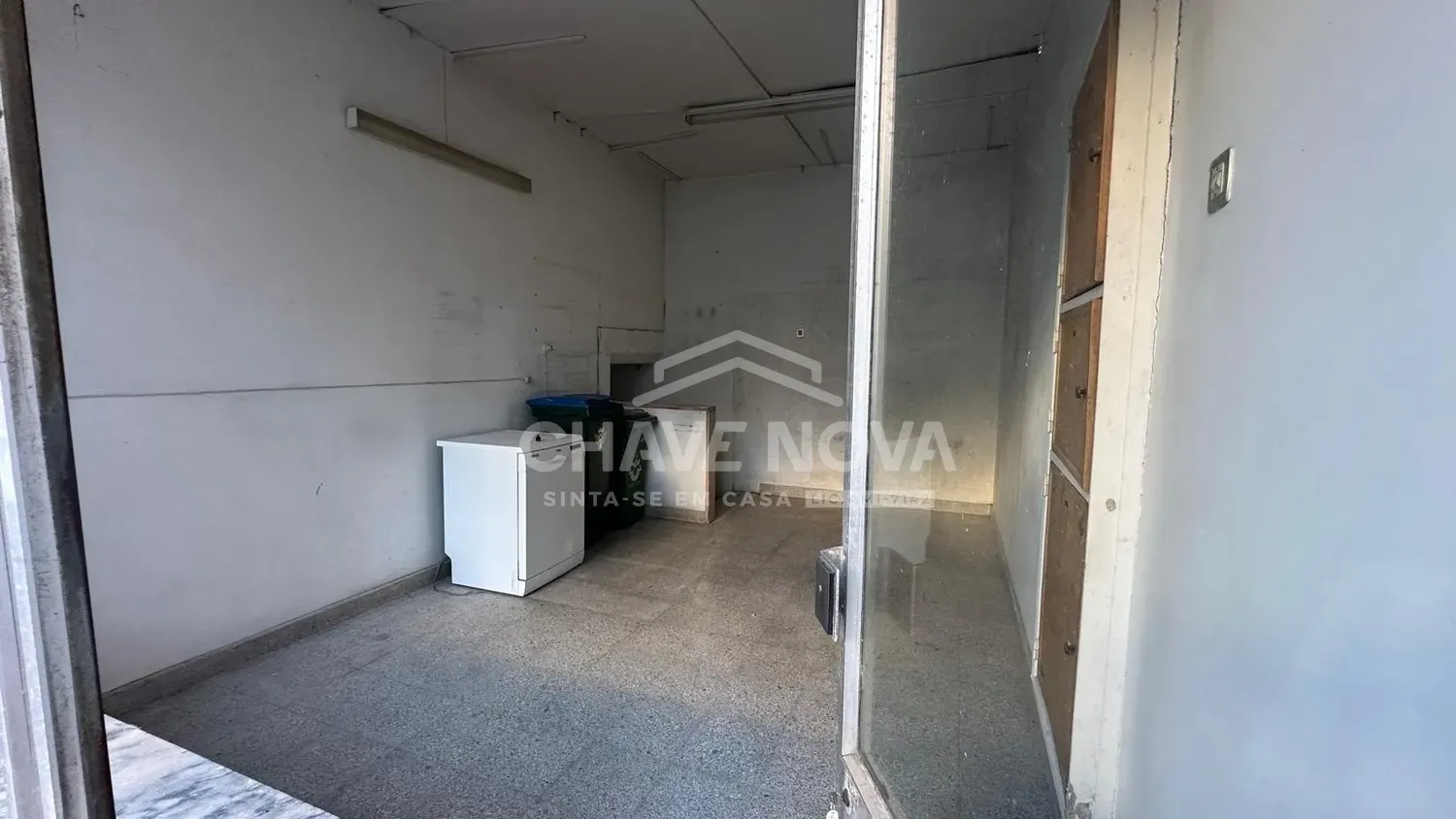 Loja para Arrendamento com 98 m² em Benfica – Calçada do Tojal, 1.100 €/mês - 2