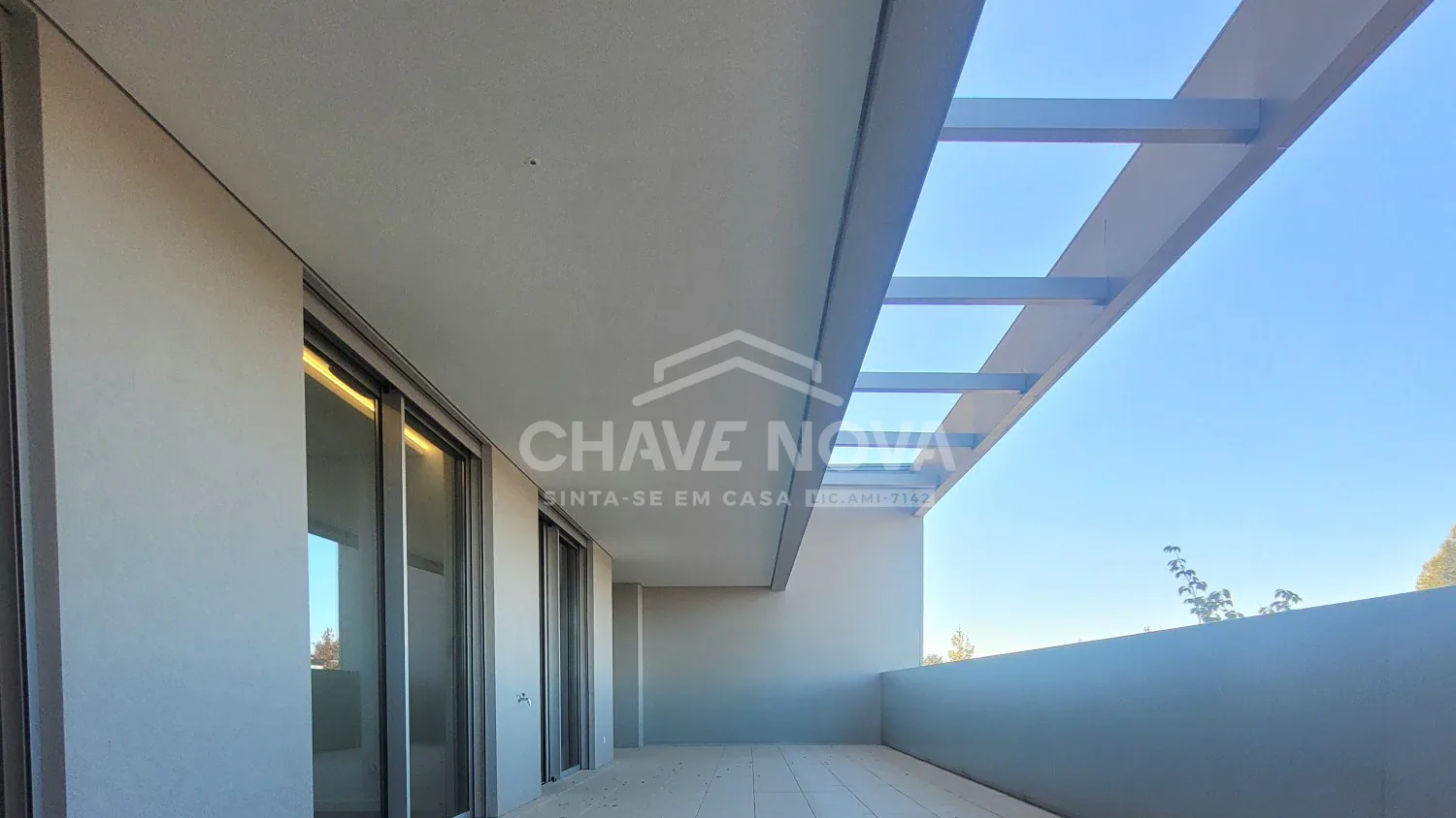 Arrendamento T2 C/ Terraço no Verde Vale - Maia