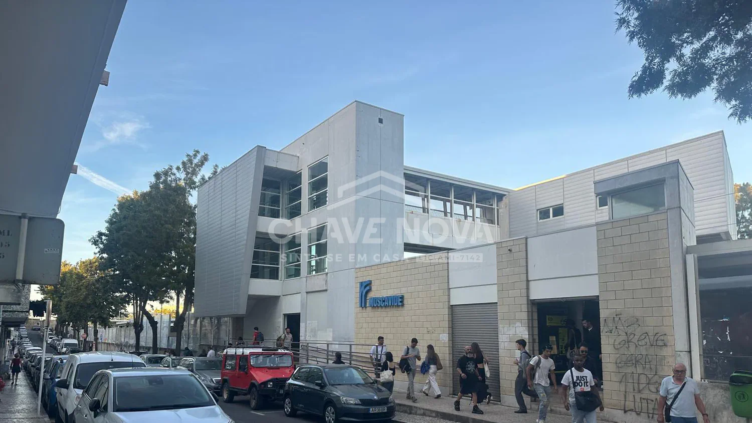 Loja para Arrendamento em Moscavide – 58 m² | 2 montras - 3