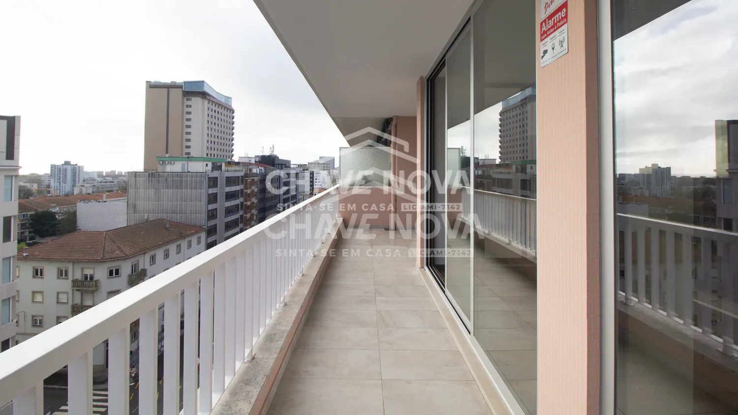T3 Remodelado na Boavista | Terraço, Jardim de Inverno e Garagem Dupla - 2