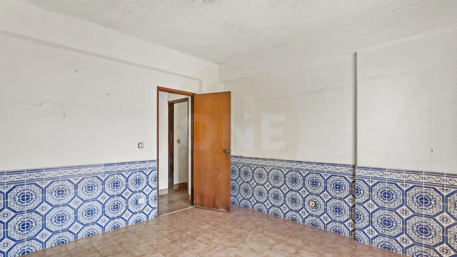 MORADIA T3 COM GARAGEM E ARMAZÉM EM CASAÍNHOS- FANHÕES - 3