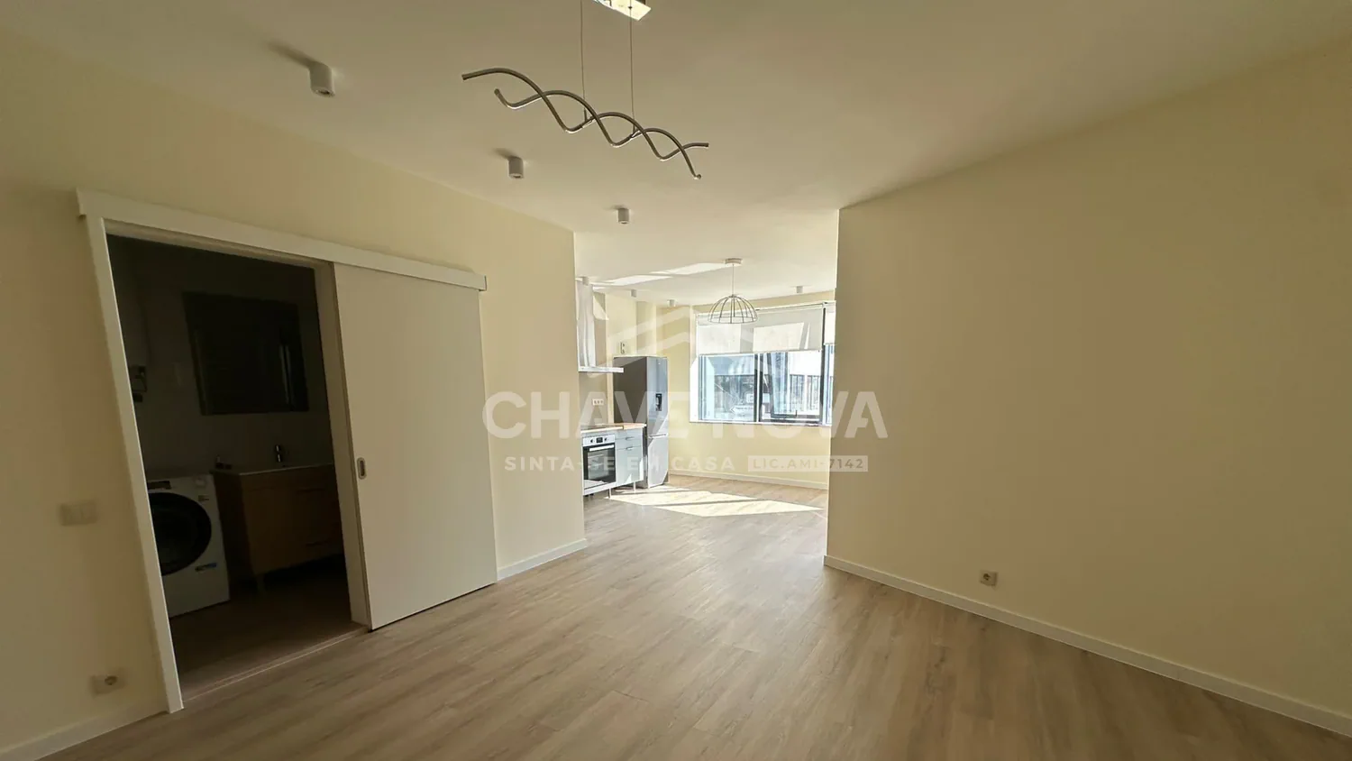 T1 Totalmente Renovado com Garagem | Matosinhos Sul - 2
