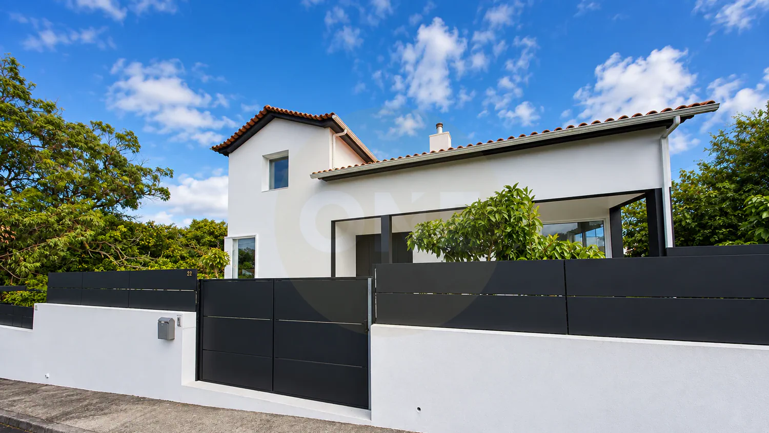 Moradia T3 com Jardim, Terraço e Garagem – Pico da Pedra - 2
