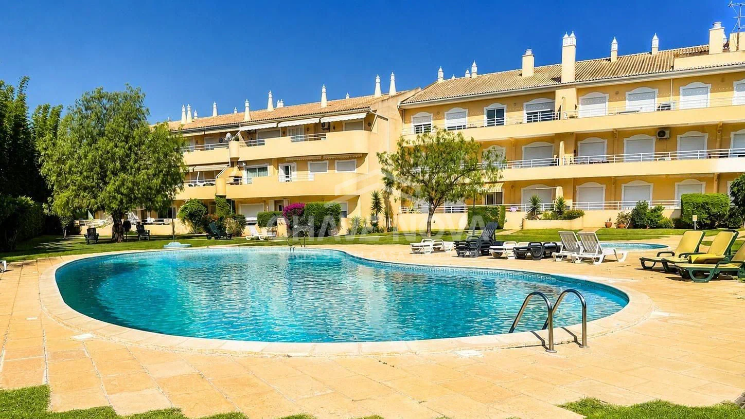 Apartamento T2 com piscina em Vilamoura