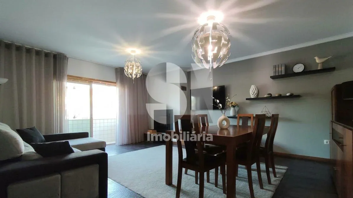  Renovierte T3-Wohnung | Suite & Garage in Vila do Conde