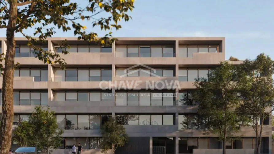 Apartamento T1 com varanda e garagem, num empreendimento residencial 