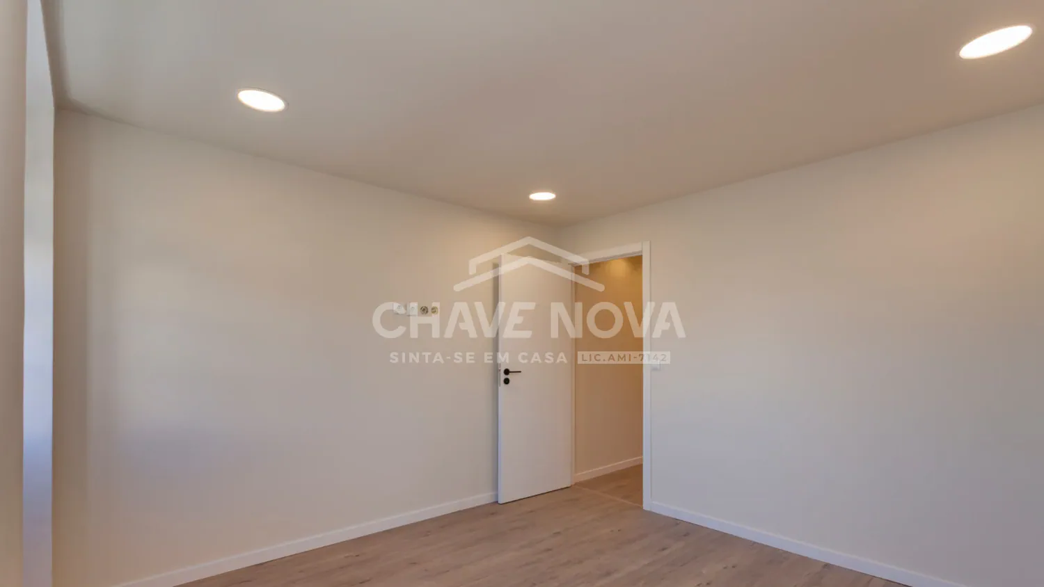 Apartamento T1 Novo no Bonfim - 2