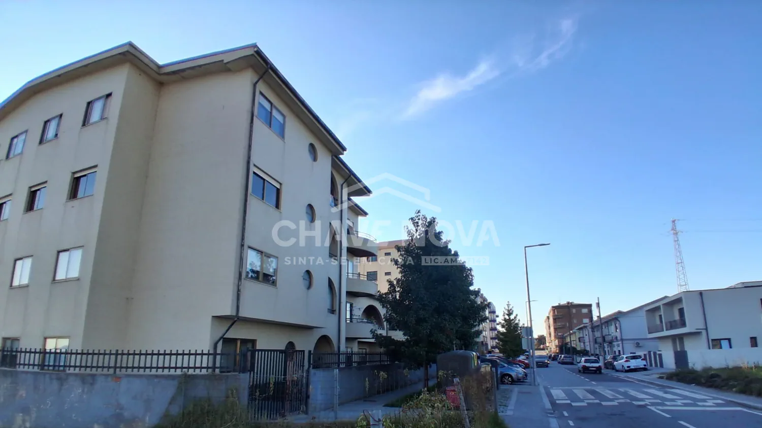Apartamento T3 Remodelado com Garagem Box em Rio Tinto, Gondomar
