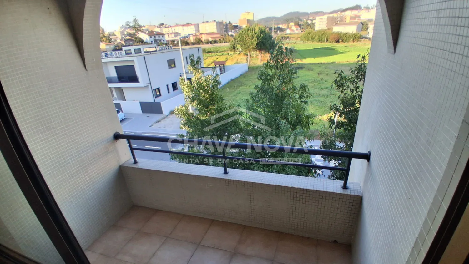 Apartamento T3 Remodelado com Garagem Box em Rio Tinto, Gondomar - 3