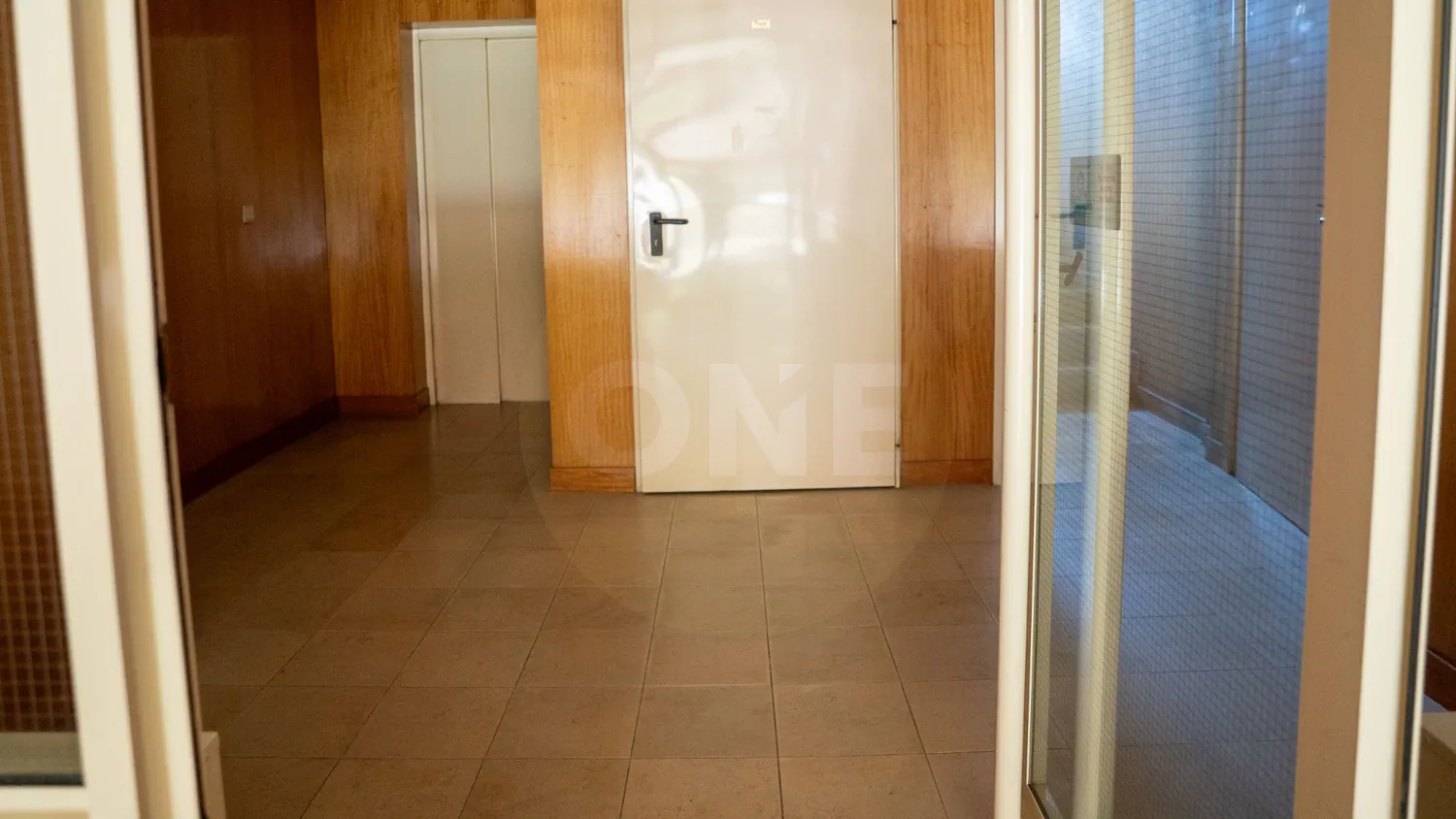 Apartamento T2 com Suite, Varanda e Garagem Fechada em Riba d’Ave - 3