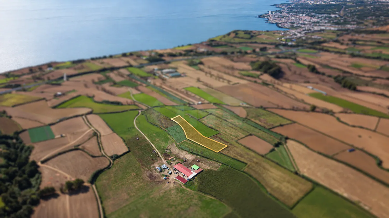Terreno com 7.360 m², localizado em Água de Pau, no concelho da Lagoa, Ilha de São Miguel.