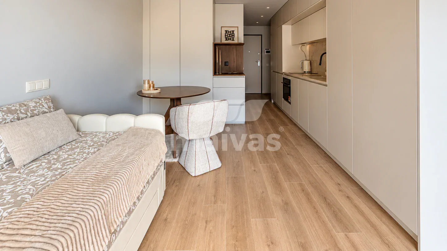 Apartamento T0 Mobilado e Equipado