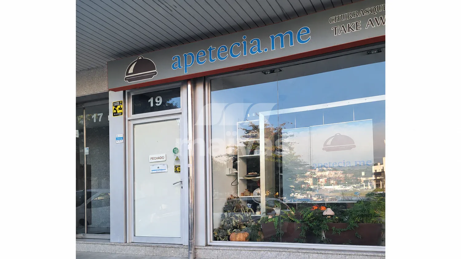 Loja com Restaurante - Nogueiró e Tenões