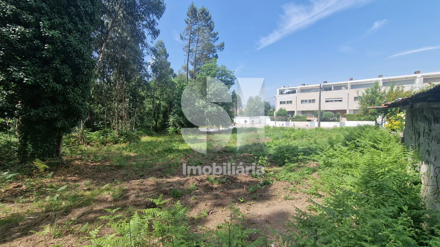 TERRENO URBANIZÁVEL - 2487 M2 | ÓTIMAS ACESSIBILIDADES: A4 E A41 - 2