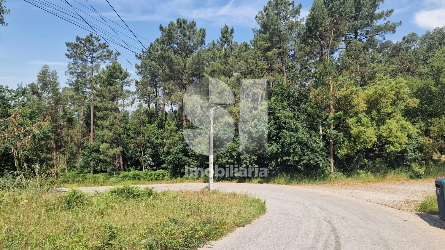 TERRENO EM GANDRA, PAREDES | 2.558 M² 