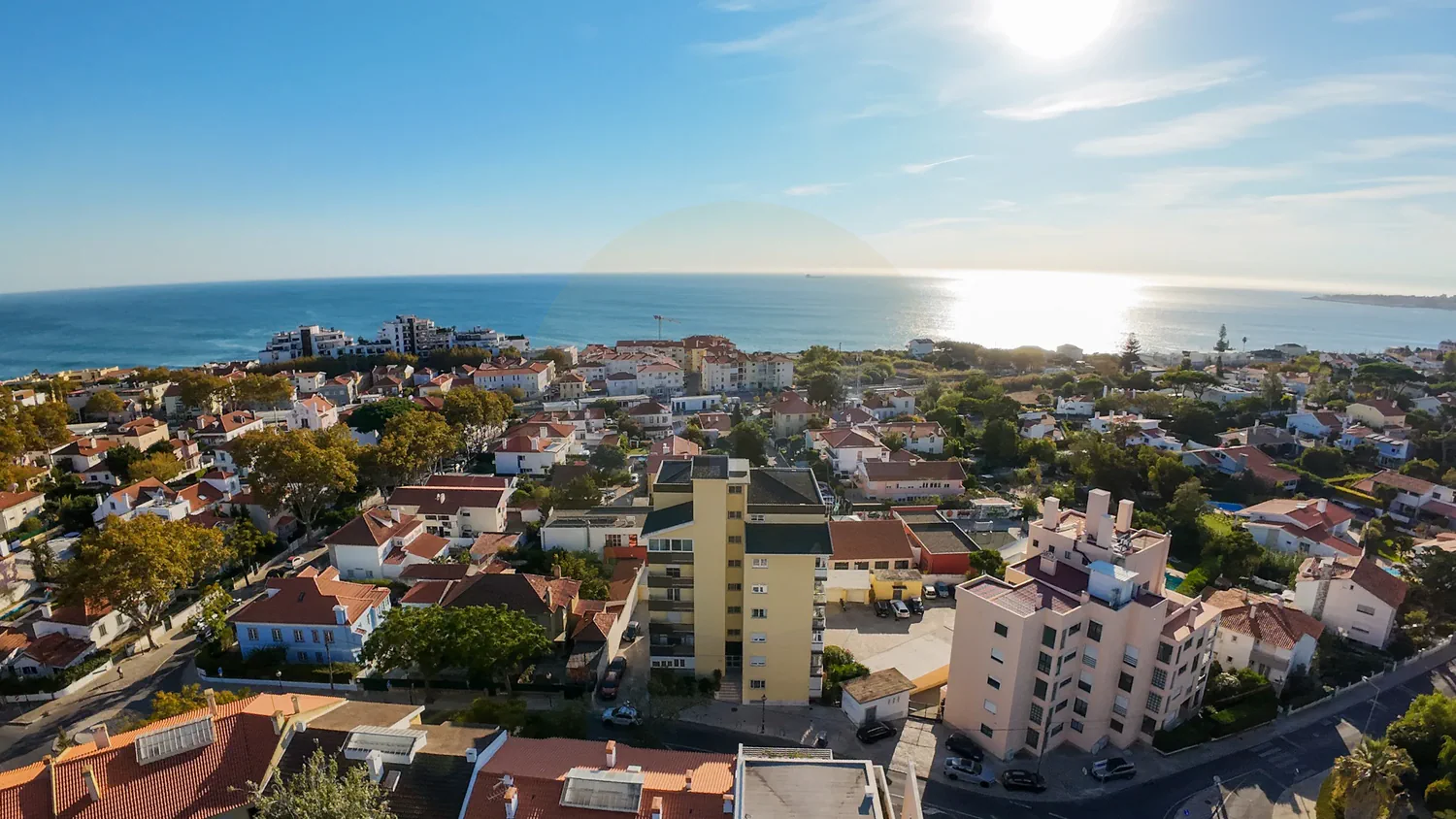 Renovated 2-Bedroom Apartment, 82 m² Near the Beach