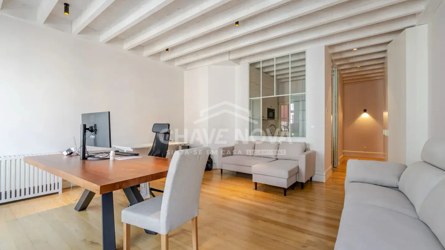 T3 na Cedofeita, no Centro do Porto – Espaço, Conforto e Localização!