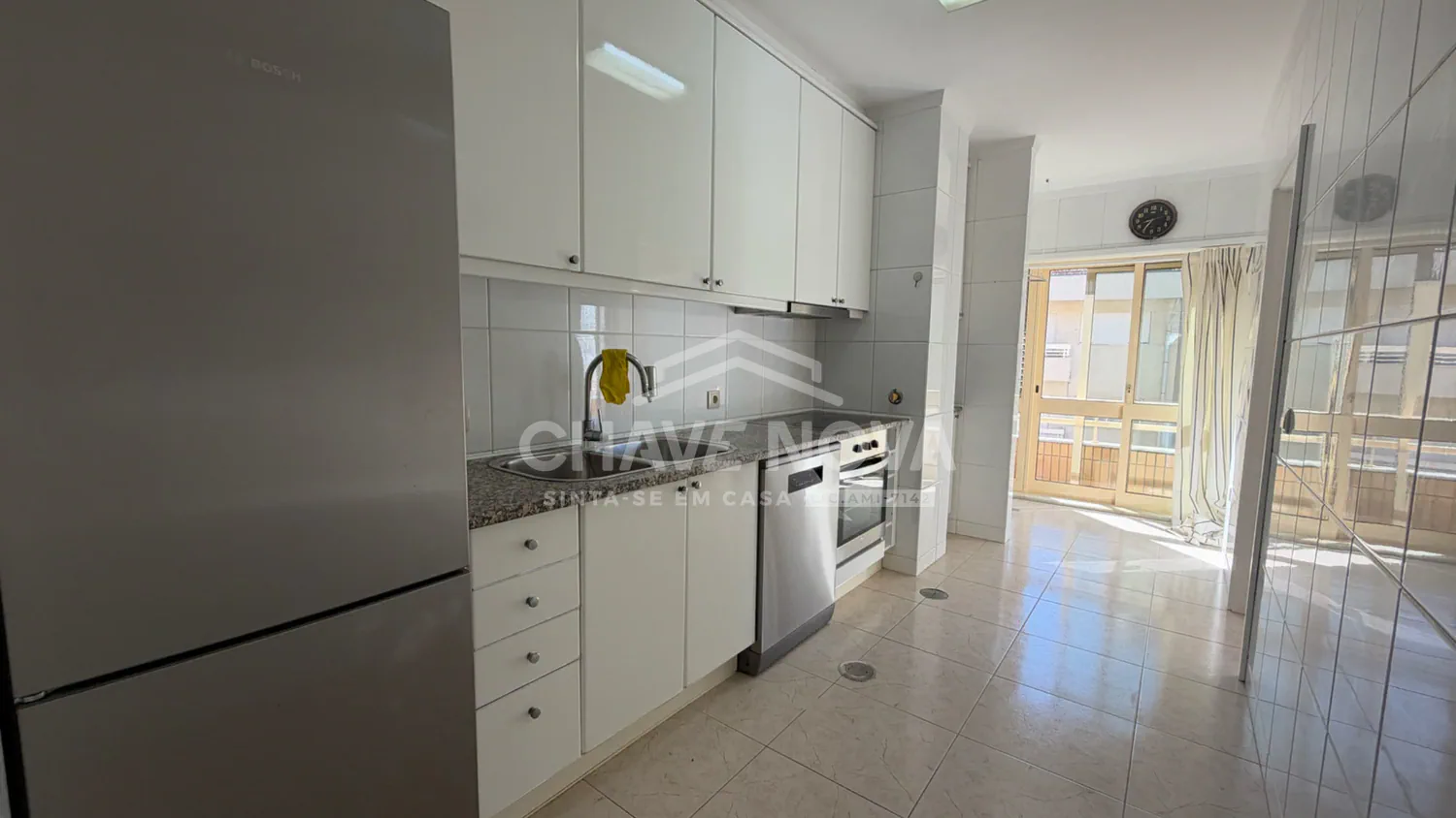 T2 em Gaia com Garagem Box | A 400 m do Metro  - 2
