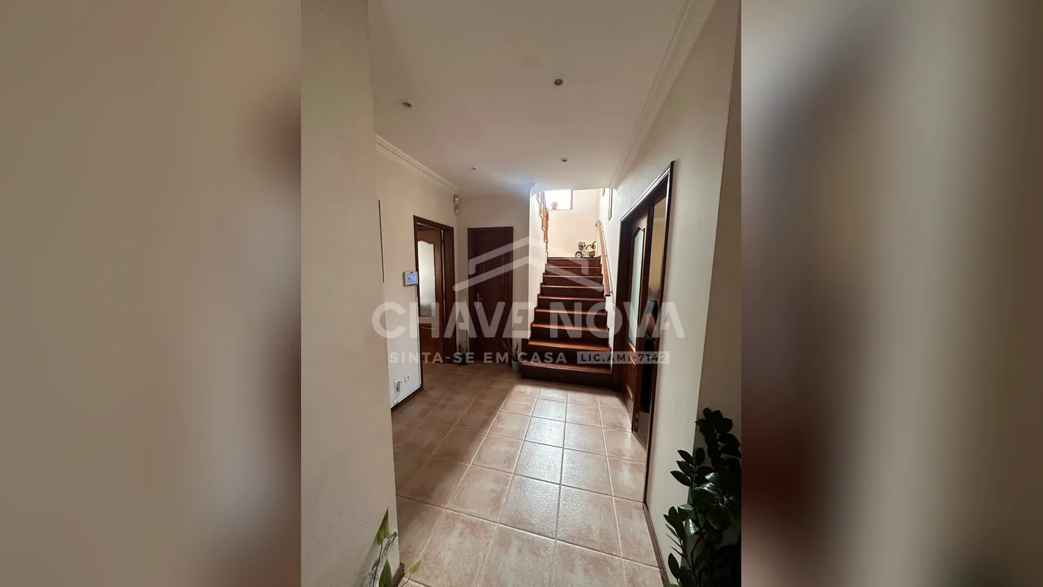 Moradia T4 em Sobrado, Valongo | Tranquilidade, espaço e vistas magníficas sobre a Serra de Valongo - 2