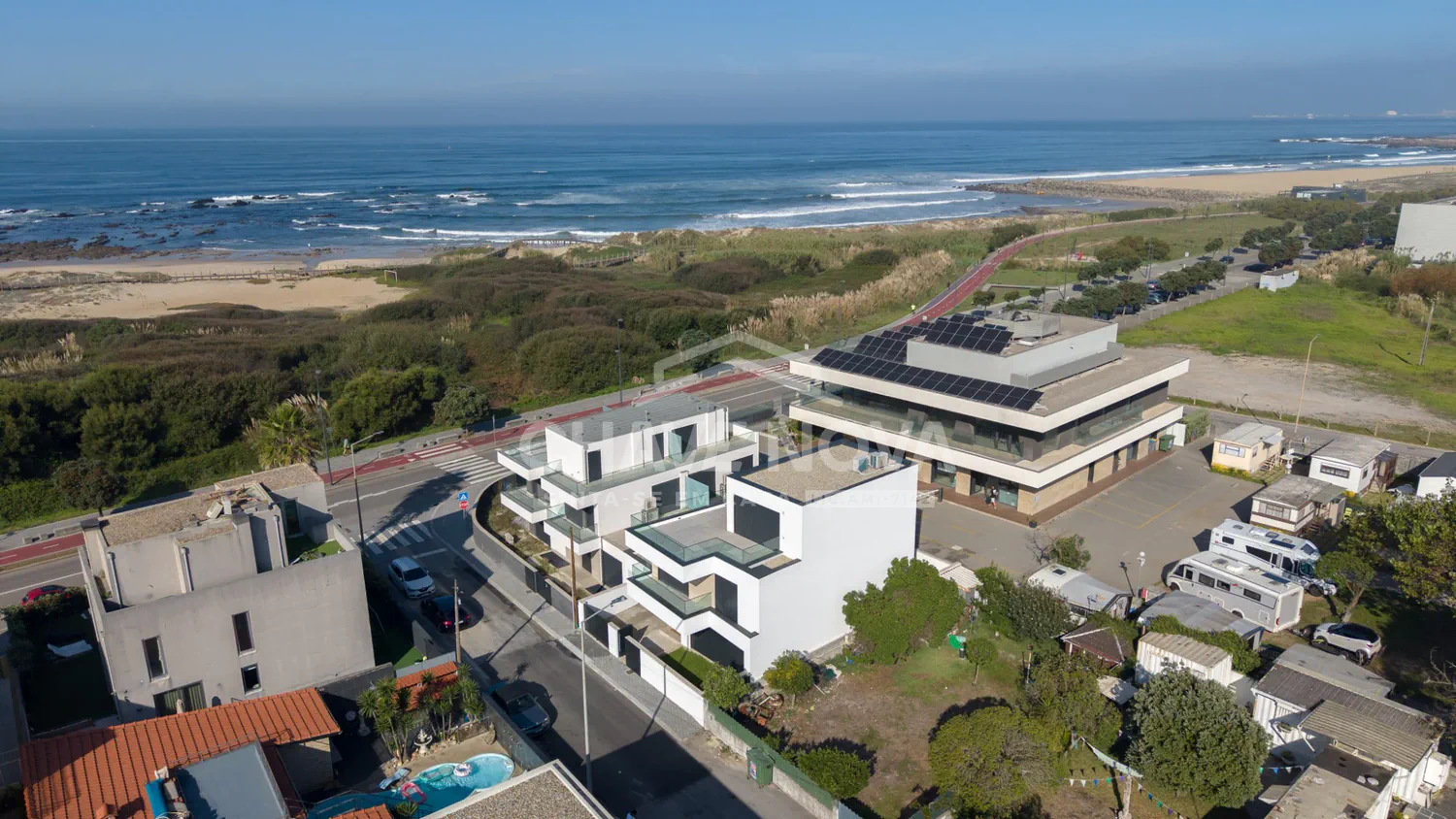 Moradia Geminada V3 Nova em Canidelo a 100m das Praias (1ª Linha do Mar)