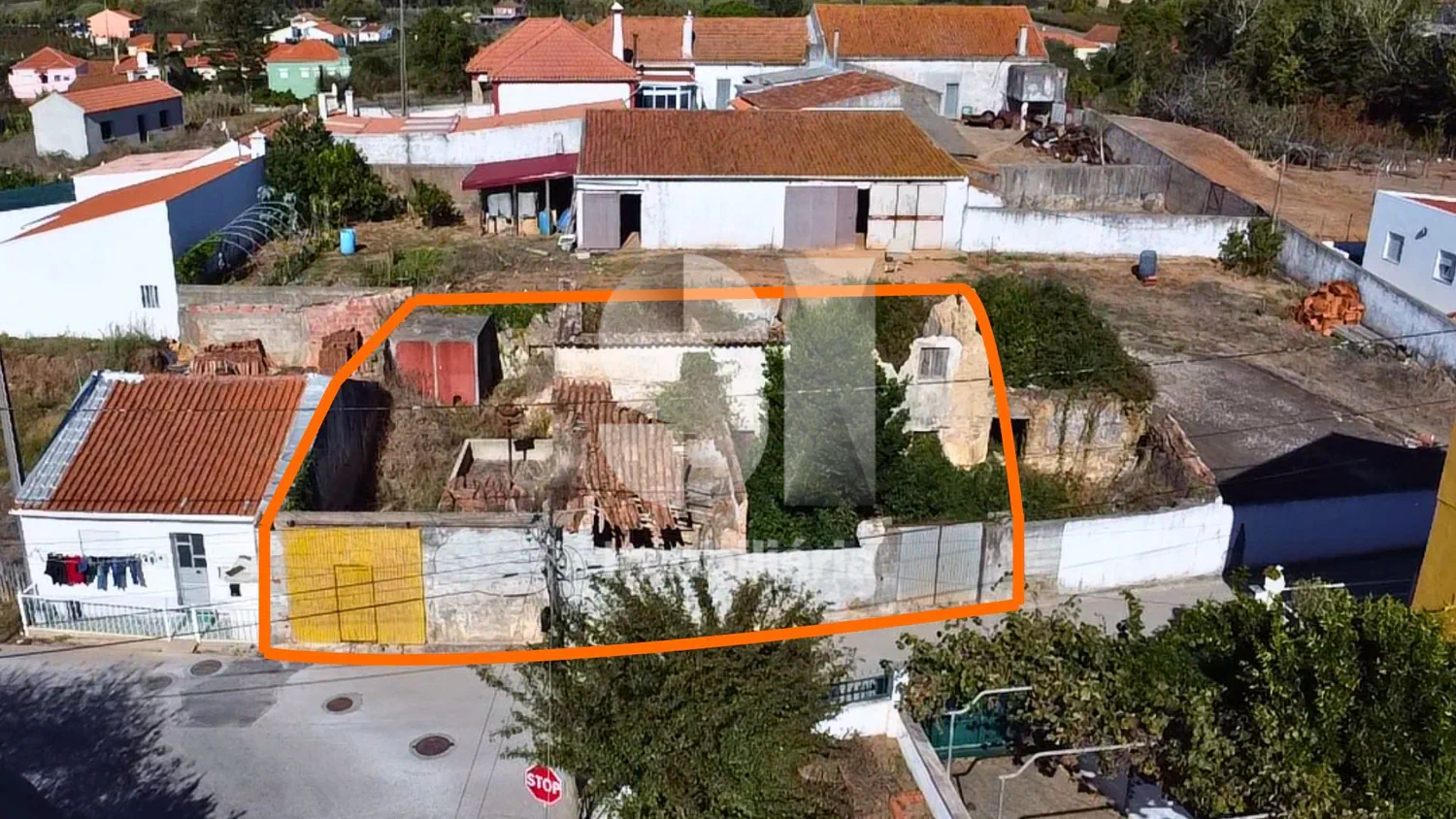 Sanierungsbedürftige Hausruine – Grundstück mit 304 m² - 2
