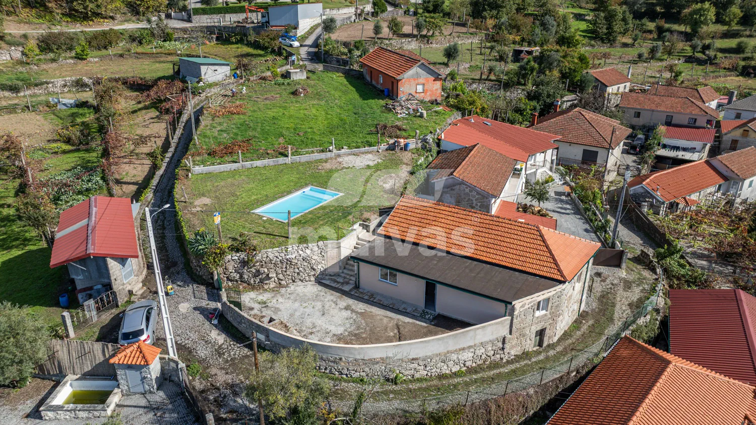 Moradia Centenária - Barros, Vila Verde - 2
