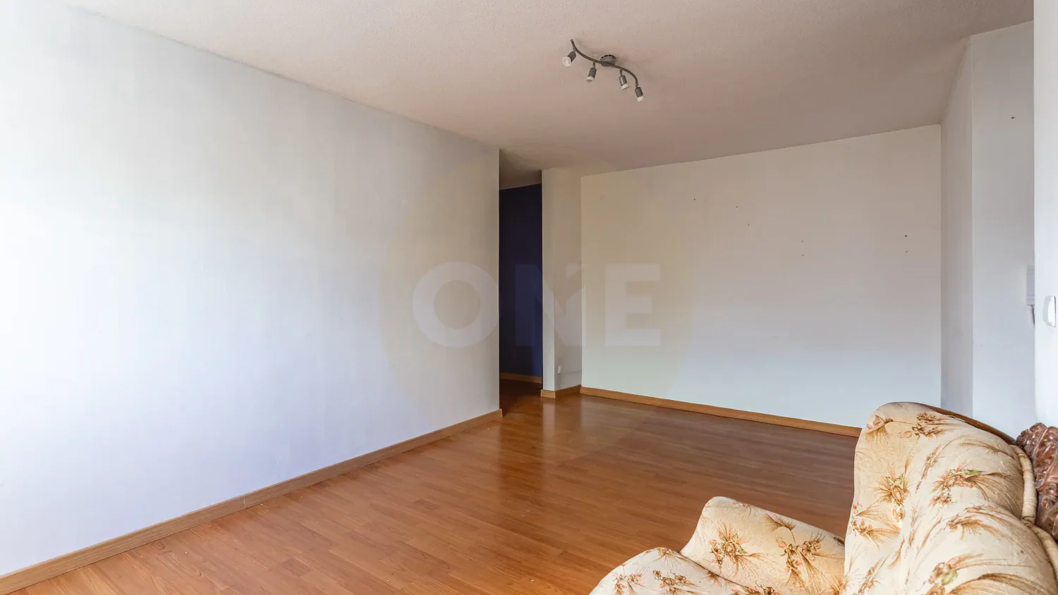 Apartamento T3 em Sto António dos Cavaleiros - 3