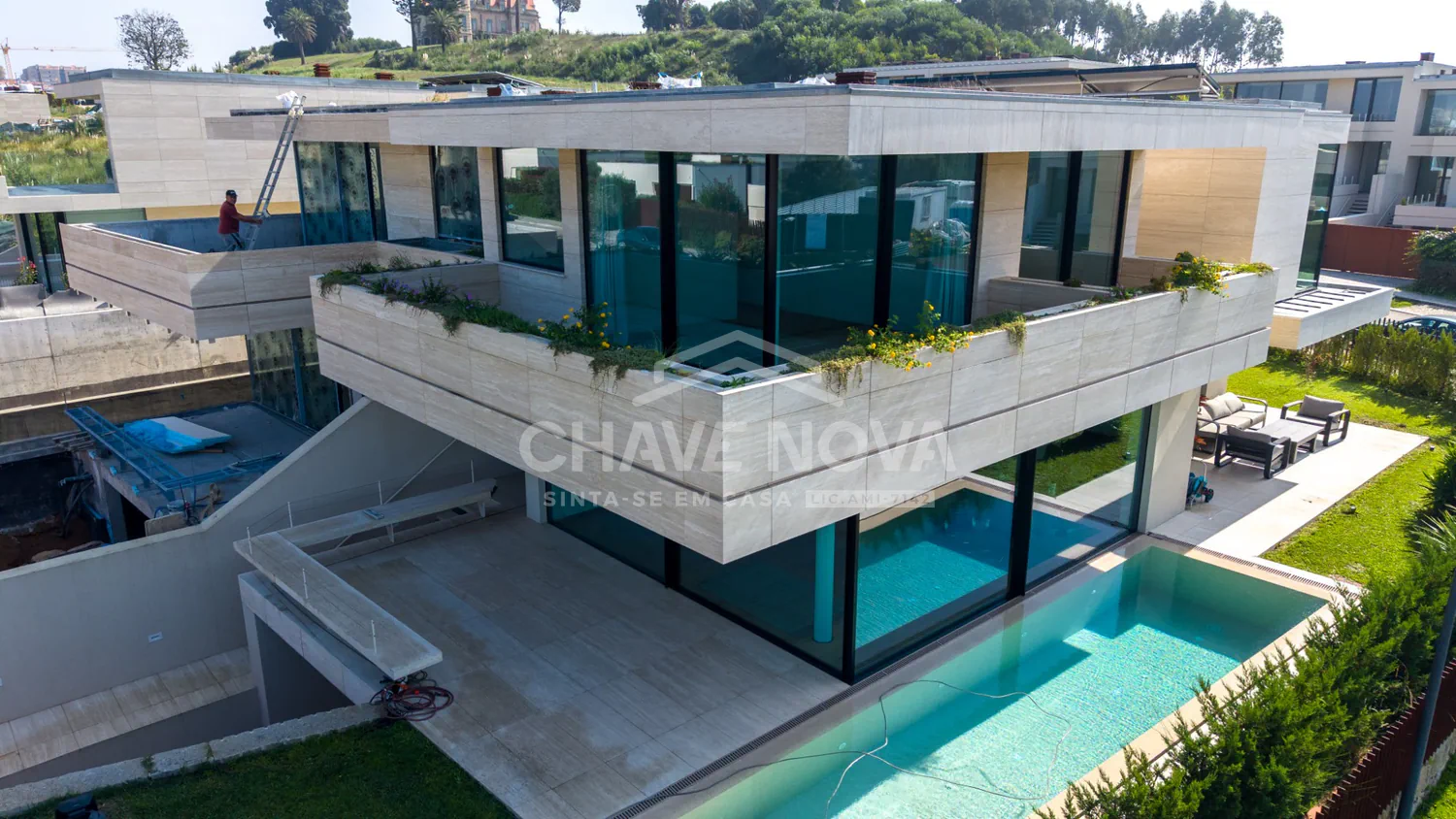 Moradia Geminada V3 Nova (Luxo) c/ Piscina em Canidelo (Quinta Marques Gomes)