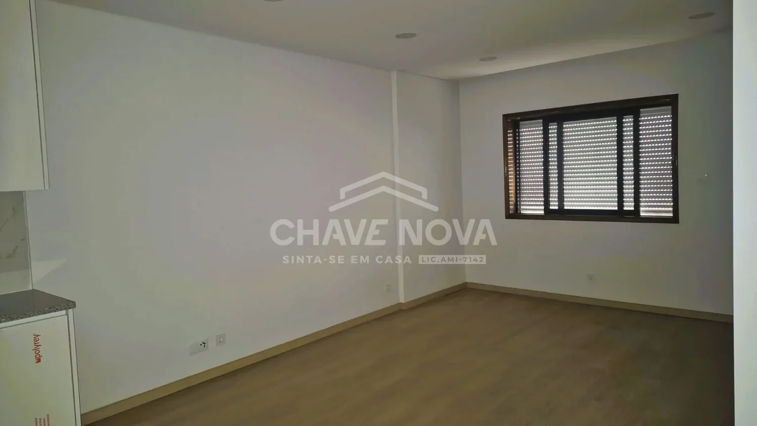Apartamento T2 Totalmente Renovado Santa Marinha ao Gaiashopping - 3